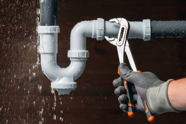 Professional Drain Cleaning technician working in Alden, IL